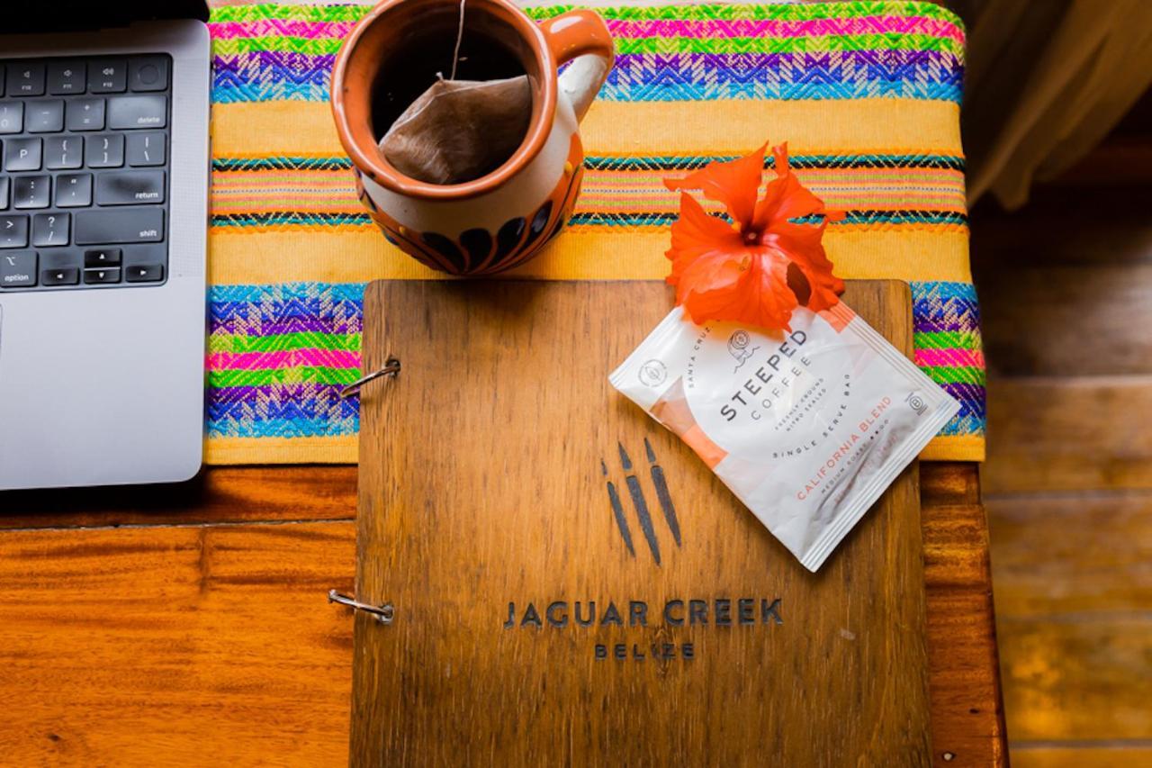 Отель Jaguar Creek Good Living Camp Экстерьер фото
